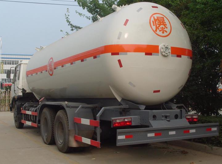 6X4 Do<em></em>ngfeng 24CBM (12MT) LPG Bobtail truck 1